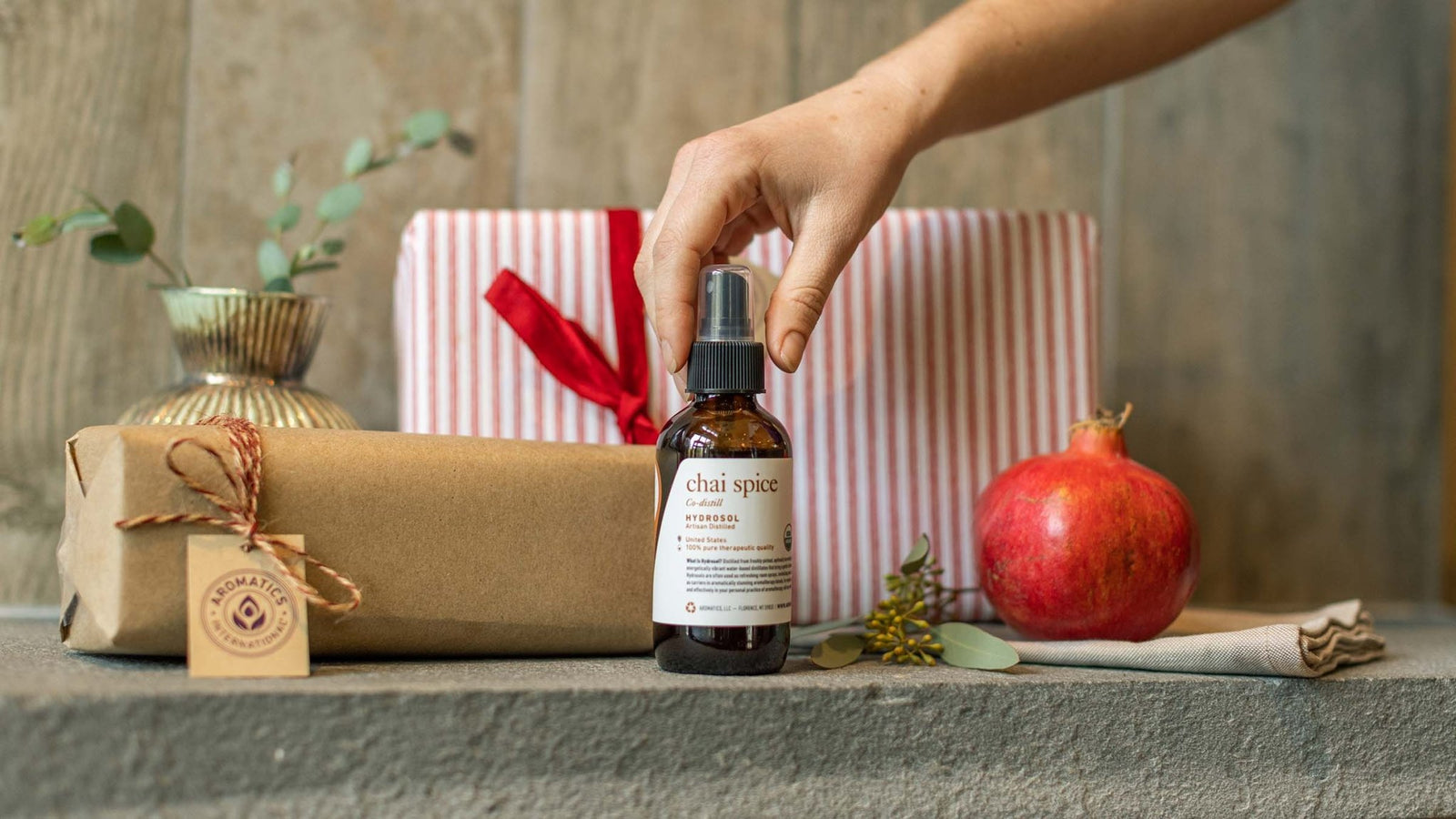 7 Aromatherapy gifts our staff has bought for $25 or less - Aromatics International